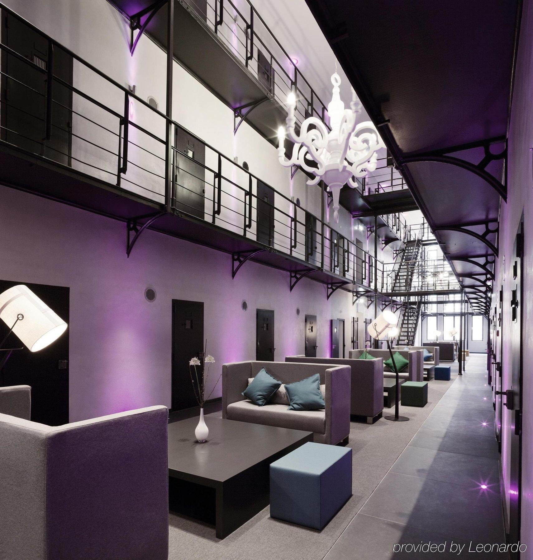 Het Arresthuis Roermond Interior foto The interior of the hotel