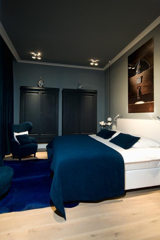 Het Arresthuis Roermond Habitación foto A room at the hotel